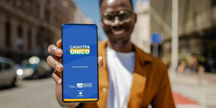 Mudanças no CADÚNICO surpreendem beneficiários que se preocupam com seus pagamentos