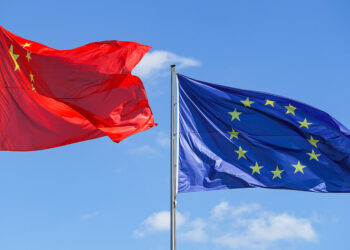 UE avalia sanções a empresas chinesas por fornecerem equipamento técnico à Rússia