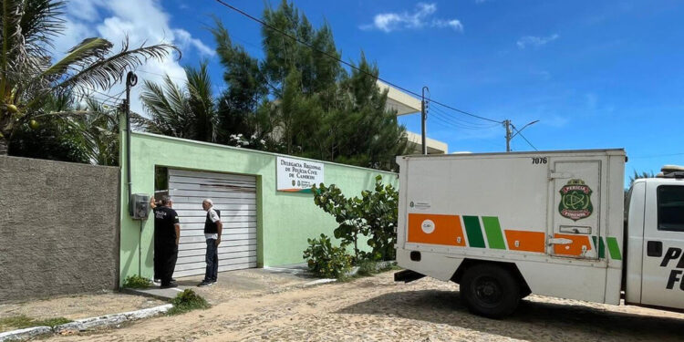 Inspetor da Polícia Civil brasileira mata a tiros quatro colegas dentro de delegacia