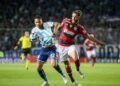 Racing perdeu por 2 a 1 para o Flamengo e colocou em risco a liderança de seu grupo na Copa Libertadores