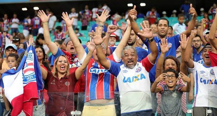 Torcida do Bahia ganha título inédito como a que mais consome cerveja no Brasil, revela estudo