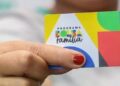 Presidente Lula assina decreto que regulamenta o programa Bolsa Família, aumentando os valores do benefício médio