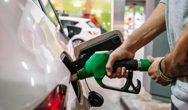 Preços médios de gasolina e etanol caem pela segunda semana consecutiva