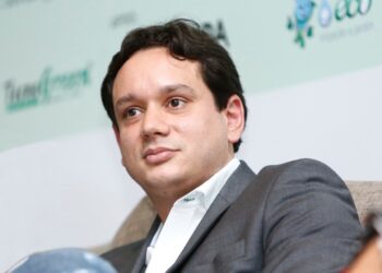 Vereador André Fraga propõe projeto de lei para proibir fogos de artifício sonoros