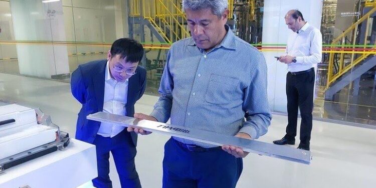 BYD confirma instalação de fábrica de automóveis na Bahia, impulsionando economia e gerando empregos