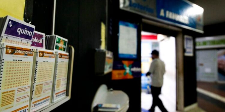 Quina CONCURSO 6164 paga até R$ 8 MILHÕES nesta quinta (1); detalhes sobre o SORTEIO