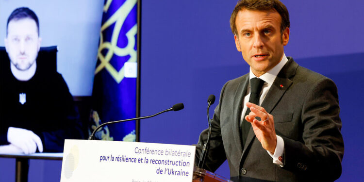 Macron busca acelerar a expansão da OTAN e UE em direção ao leste, incluindo a adesão da Ucrânia