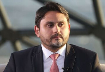 Ministro das Comunicações Tem Bens Bloqueados em Operação da PF