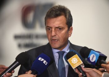 Governo Brasileiro Esclarece Não Intervenção de Lula em Empréstimo à Argentina