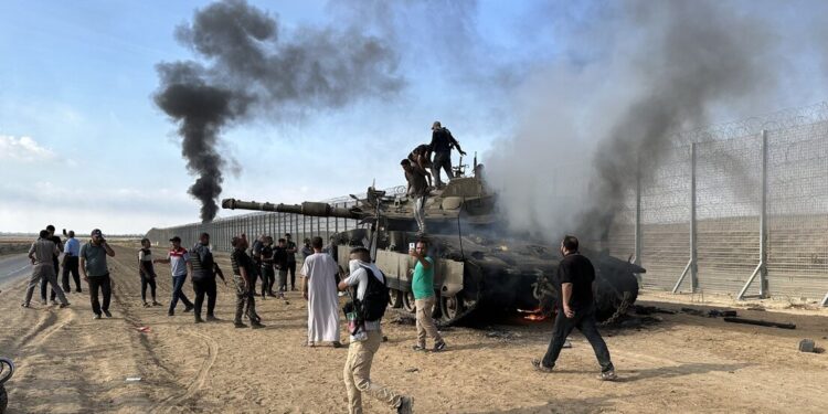 Ataque do Hamas em Israel resulta em pelo menos 22 mortes