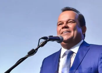 Geraldo Jr. Mantém Admiração por Olívia Santana em Resposta às Declarações Políticas