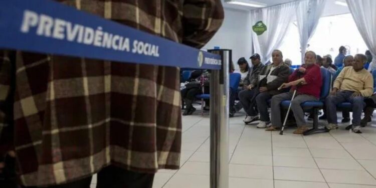 Aposentadorias do INSS em 2024 serão ANTECIPADAS reduzindo o tempo de trabalho