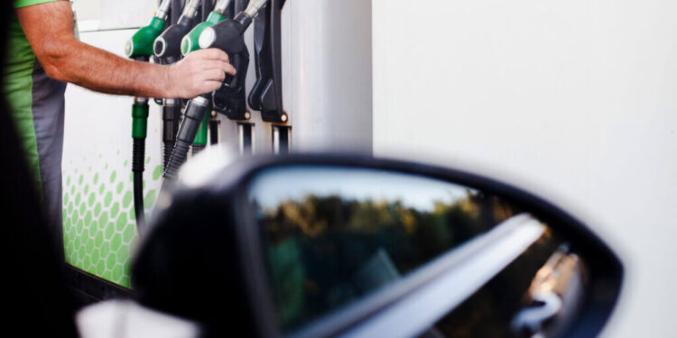 Gasolina ou etanol? Veja agora qual o combustível mais em conta para o seu veículo