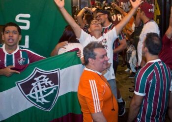 O Ministério Público de Buenos Aires proíbe o uso da camiseta do Fluminense