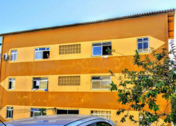 Invasão e Construção Irregular em Terreno de Condomínio Preocupam Moradores no Bairro Doron em Salvador