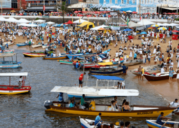 Festa de Iemanjá, nesta sexta (2), terá ação de combate ao racismo e à intolerância religiosa