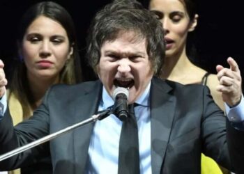 Argentina: governo de Milei expulsa brasileiros ao alegar que fazem ‘falso turismo’ no país