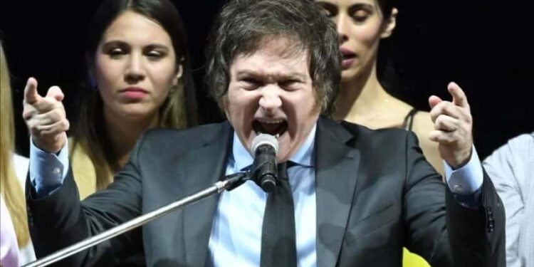 Argentina: governo de Milei expulsa brasileiros ao alegar que fazem ‘falso turismo’ no país