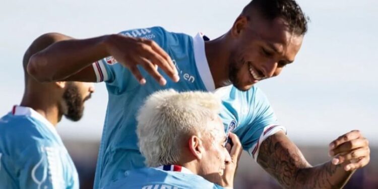 Bahia vence a Juazeirense de virada e avança de fase no Campeonato Baiano 2024