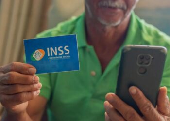 Aposentados do INSS recebem ALERTA sobre declaração do Imposto de Renda 2024