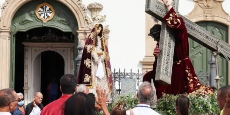 Programação da Sexta-feira Santa em Salvador: Celebrações Religiosas nas Paróquias da Capital Baiana