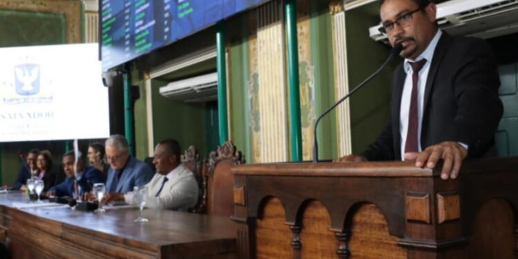 Vereador do Subúrbio de Salvador Cobra Agilidade na Implementação de Restaurante Popular