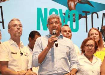 Governador da Bahia avalia não renovar concessão da Coelba após 2026