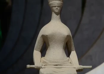 STF suspende julgamento sobre quantidade de maconha de uso pessoal