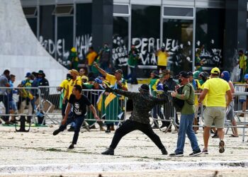 Supremo Tribunal Federal condena mais 15 acusados por atos golpistas de janeiro de 2023
