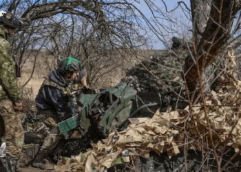 A guerra na Ucrânia entra numa nova fase marcada pelo rearmamento europeu e pela escalada da tensão entre Bruxelas e Moscovo