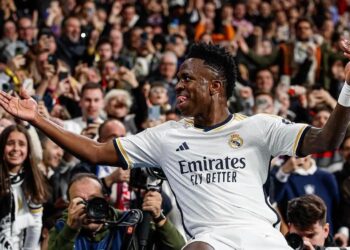 Lula cobra ações contra racismo sofrido pelo jogador brasileiro Vinícius Júnior em jogo na Espanha