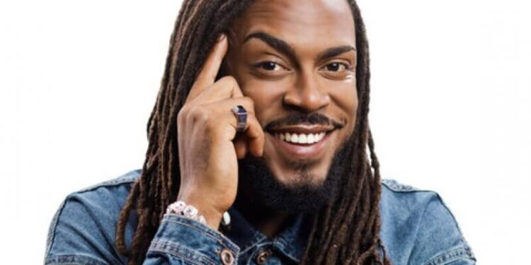 Jhordan Matheus avalia cenário do humor em Salvador: “grande referência de comédia no país”