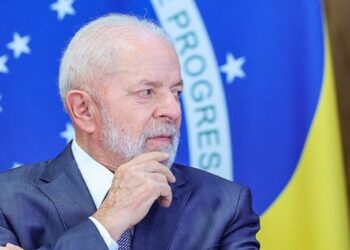 Apesar de resistência, ministros insistem que Lula receba líderes evangélicos