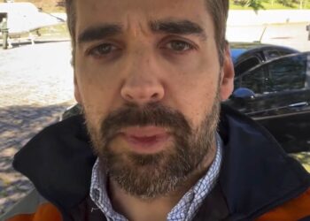Eduardo Leite se retrata após controvérsia por declaração sobre doações ao RS
