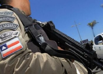 Um policial morre por mês na Bahia devido a abalos psicológicos