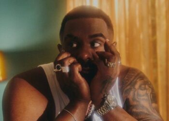 Baco Exu do Blues Lança Novo EP ‘Fetiche’ com Temas de Paixão e Desejo