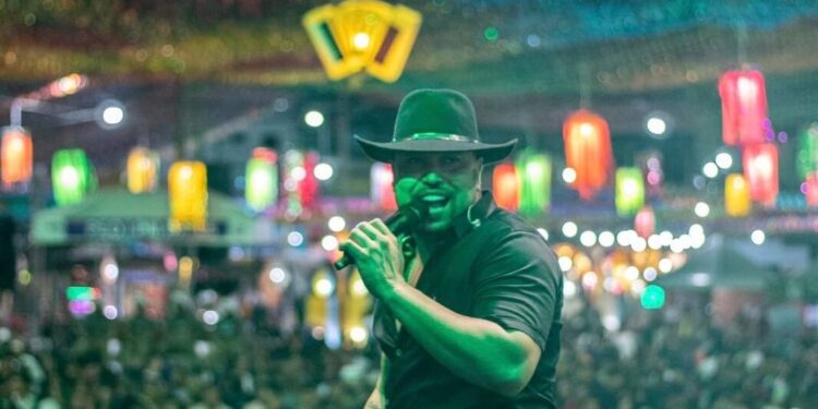 Lucas Matos lança novo single ‘Diz que me ama’ em dueto com Netto Brito