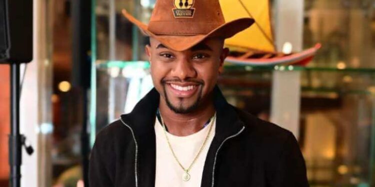 Contratado da Globo, Davi Brito implora por convite para ‘A Fazenda’: ‘Me chama’