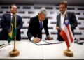 Estado assina protocolo de intenções para voos diretos entre Porto e Salvador