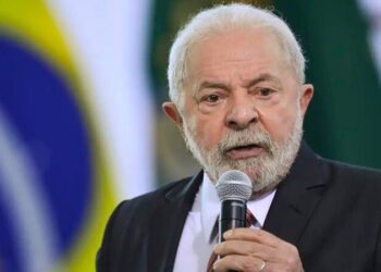 Lula anuncia repactuação do desastre em Mariana para outubro