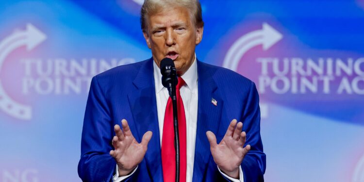 Donald Trump é Reeleito Presidente dos EUA com Promessa de Nova ‘Era de Ouro’