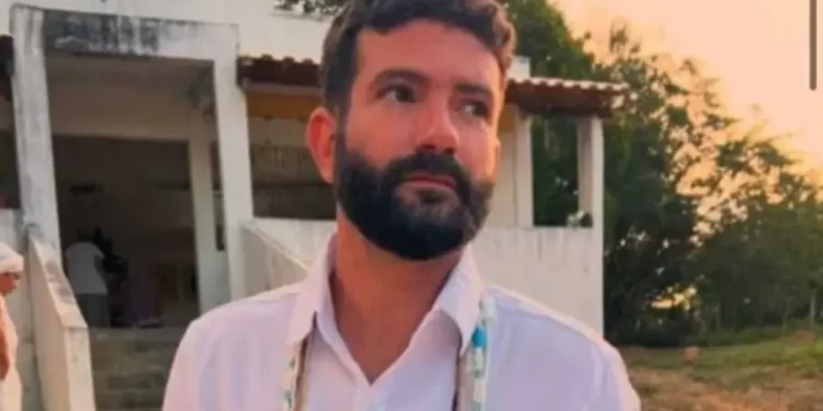 Morre cordelista baiano Elton Magalhães em acidente de moto