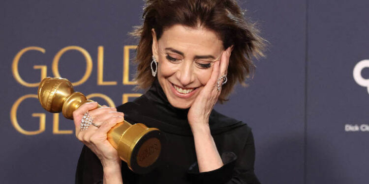 Fernanda Torres Faz História no Globo de Ouro: O Cinema Brasileiro em Evidência