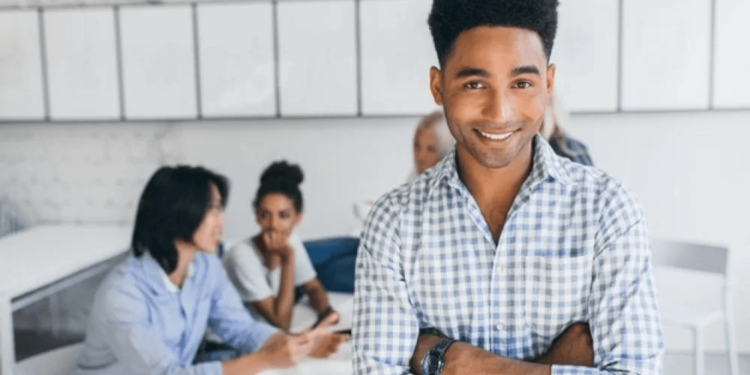 Seu patrão é MEI? Governo libera NOVO benefício para funcionários; entenda como funciona