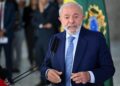 Lula reage ao tarifaço de Trump e promete defender empresas brasileiras com “medidas cabíveis”