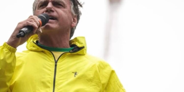 STF tenta intimar Bolsonaro e mais 2 no caso de suposta trama golpista