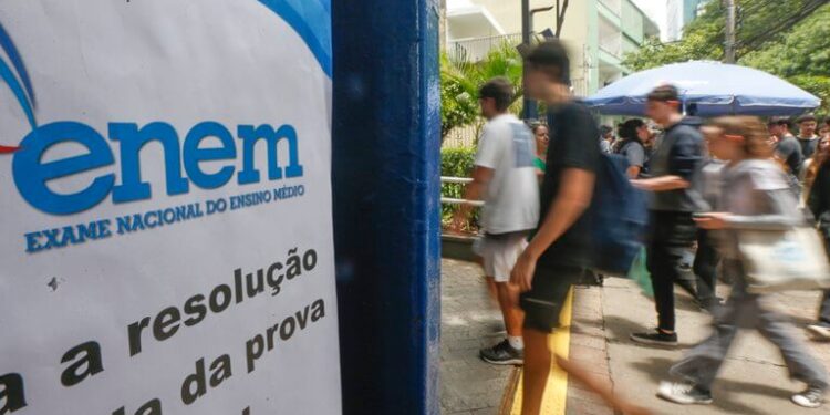 Enem 2025: Mais de 5,3 milhões de pessoas já se inscreveram