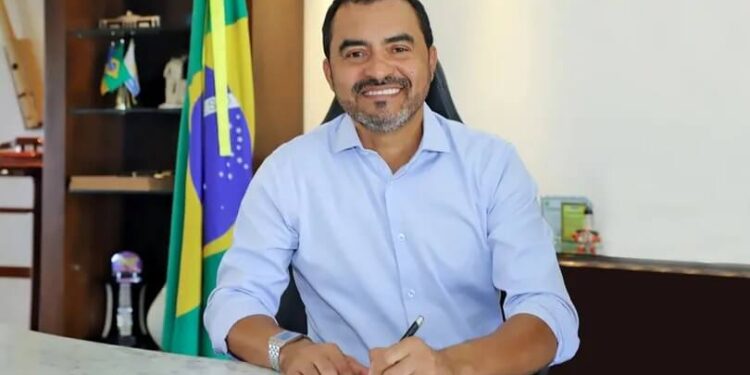 Justiça afasta do cargo Wanderlei Barbosa, governador do Tocantins
