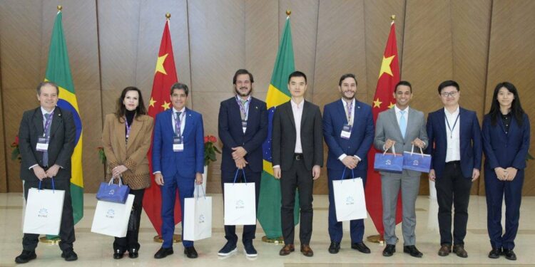 ACM Neto busca inovação na China e reforça compromisso com o futuro da Bahia