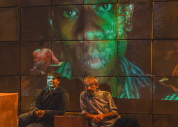 Espetáculo “[ ensaio] para uma Redenção” continua em cartaz na Casa Rosa até 30 de novembro